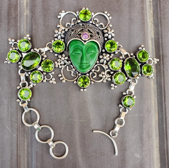 New Carved Goddess Face Peridot 925 Silver Bracelet. - Picture 5 of 15